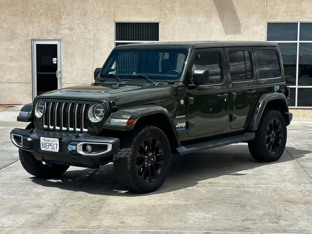 Used 2021 Jeep Wrangler Unlimited Sahara w/ Cold Weather Group AWD/4WD image 3