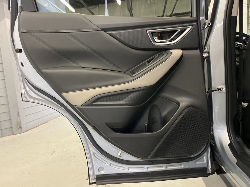 Certified 2024 Subaru Forester Limited image 32