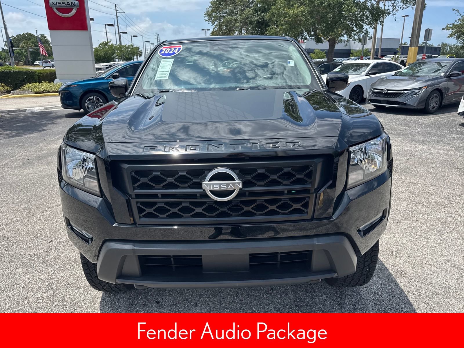 Used 2024 Nissan Frontier SV w/ Hardbody Edition AWD/4WD image 3