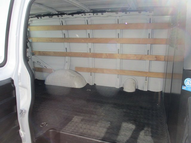 Used 2024 Chevrolet Express 2500 w/ Driver Convenience Package image 7