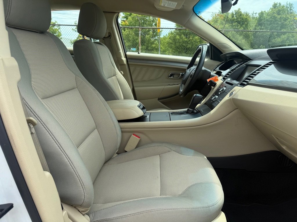 Used 2013 Ford Taurus SEL AWD/4WD image 9
