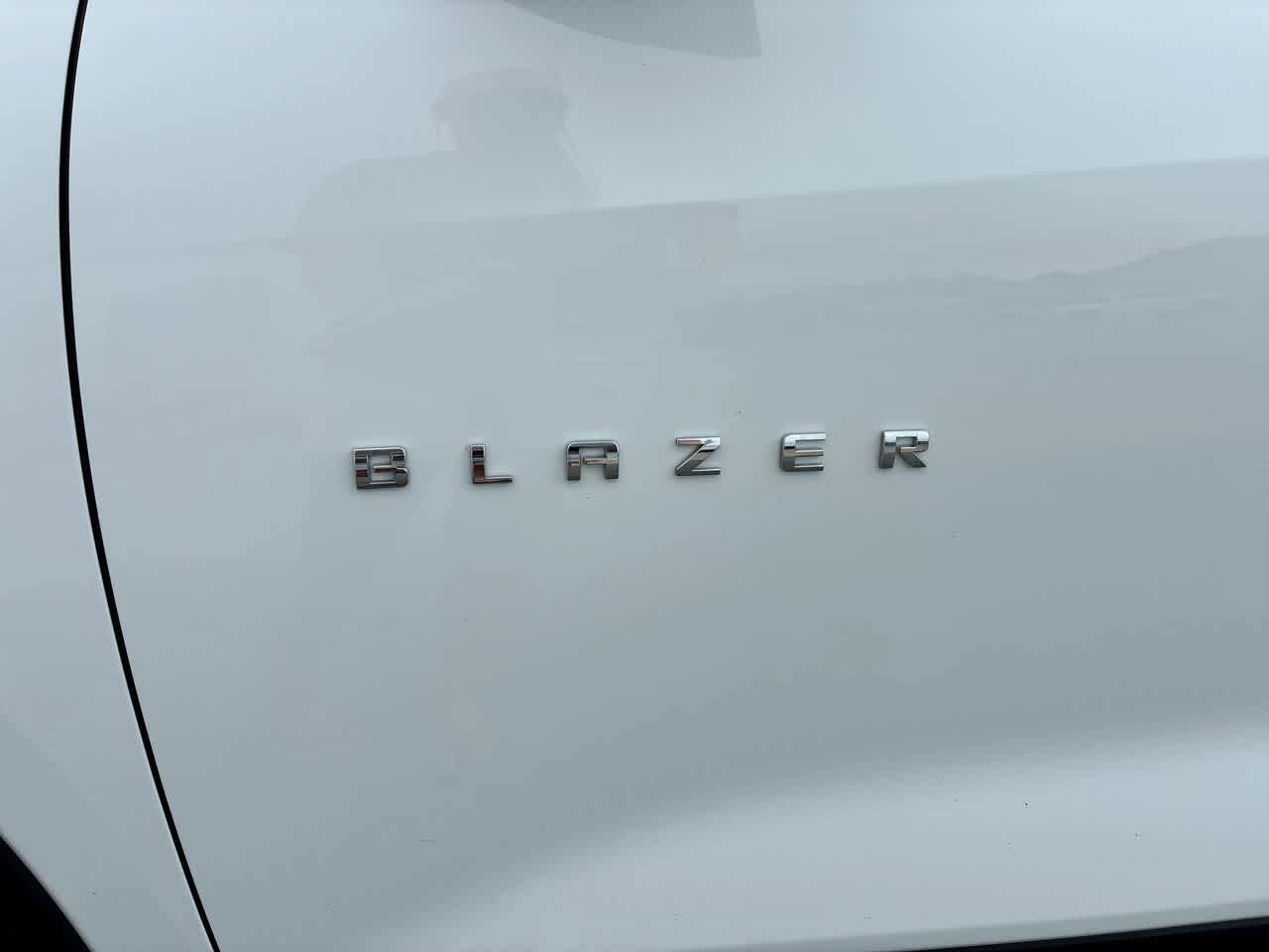Used 2025 Chevrolet Blazer LT FWD image 29