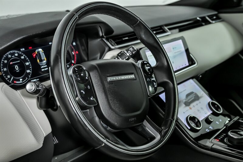 Used 2018 Land Rover Range Rover Velar R-Dynamic SE AWD/4WD image 23