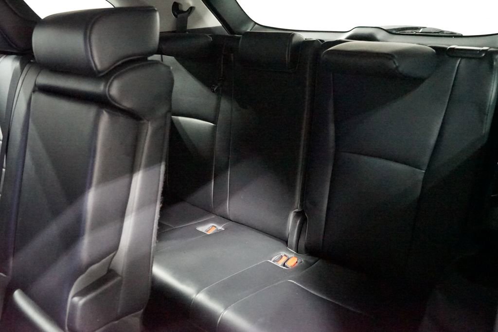 Used 2023 Toyota Highlander XLE image 30