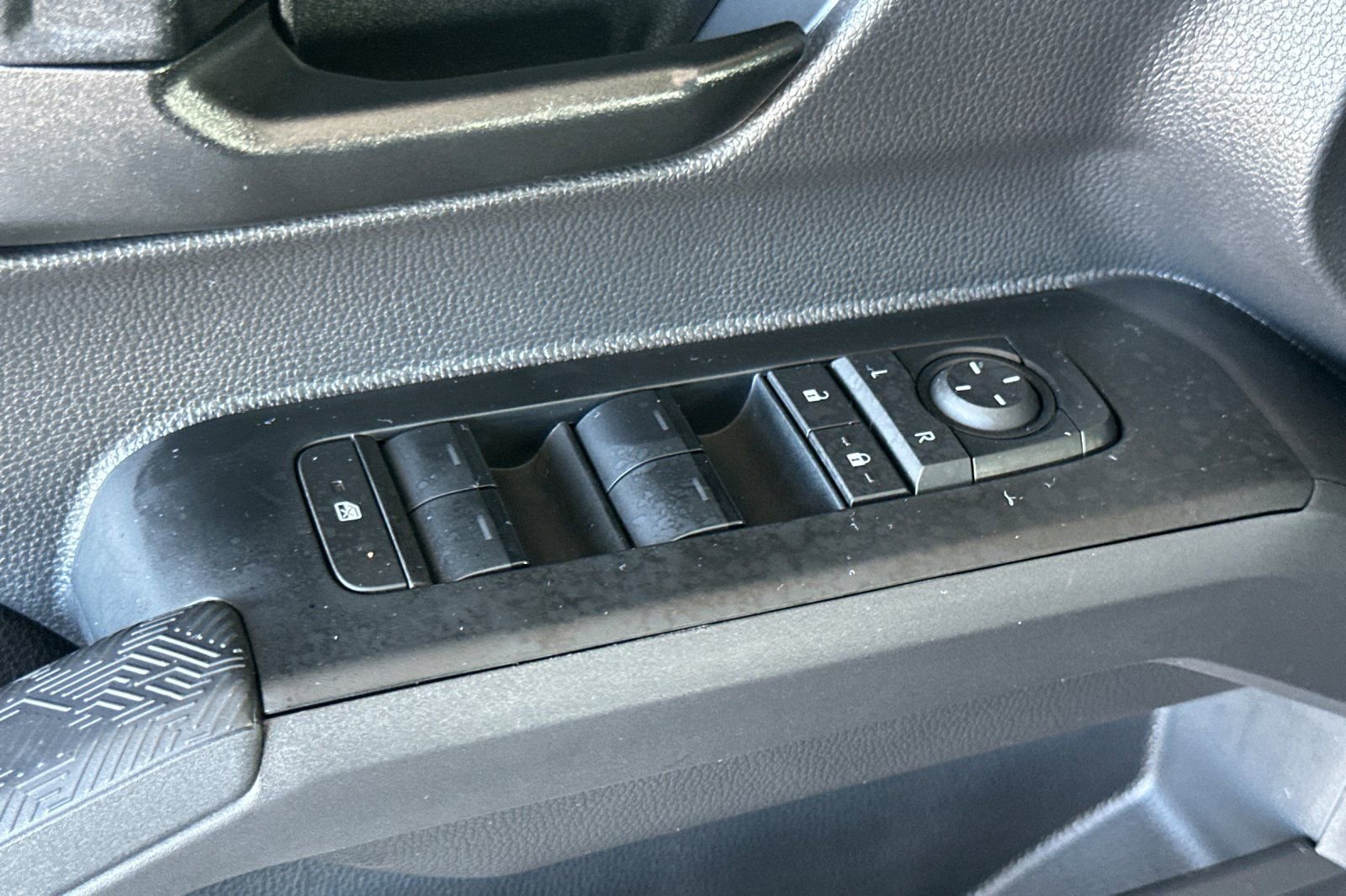 Certified 2025 Toyota Tacoma SR5 image 14