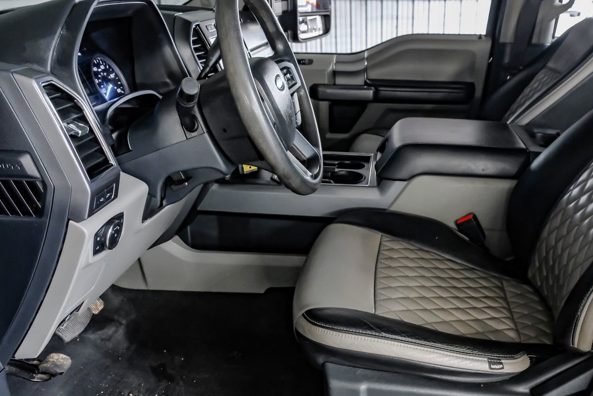 Used 2022 Ford F350 XLT w/ XLT Premium Package image 14