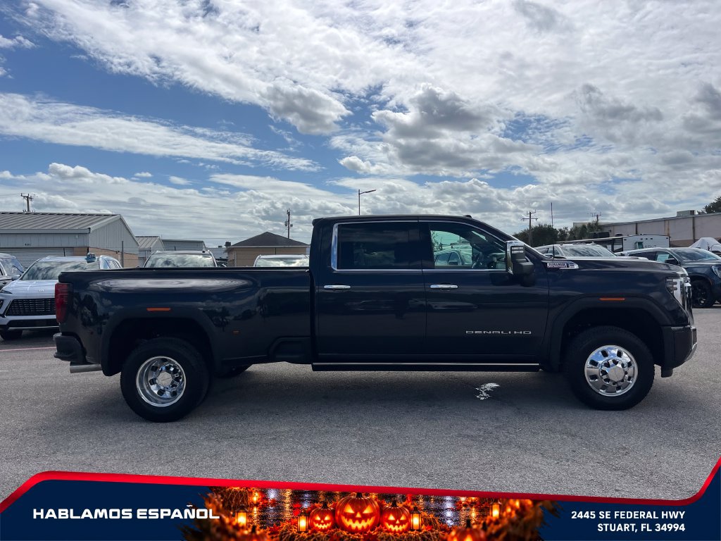 New 2026 GMC Sierra 3500 Denali w/ Denali Reserve Package AWD/4WD image 6