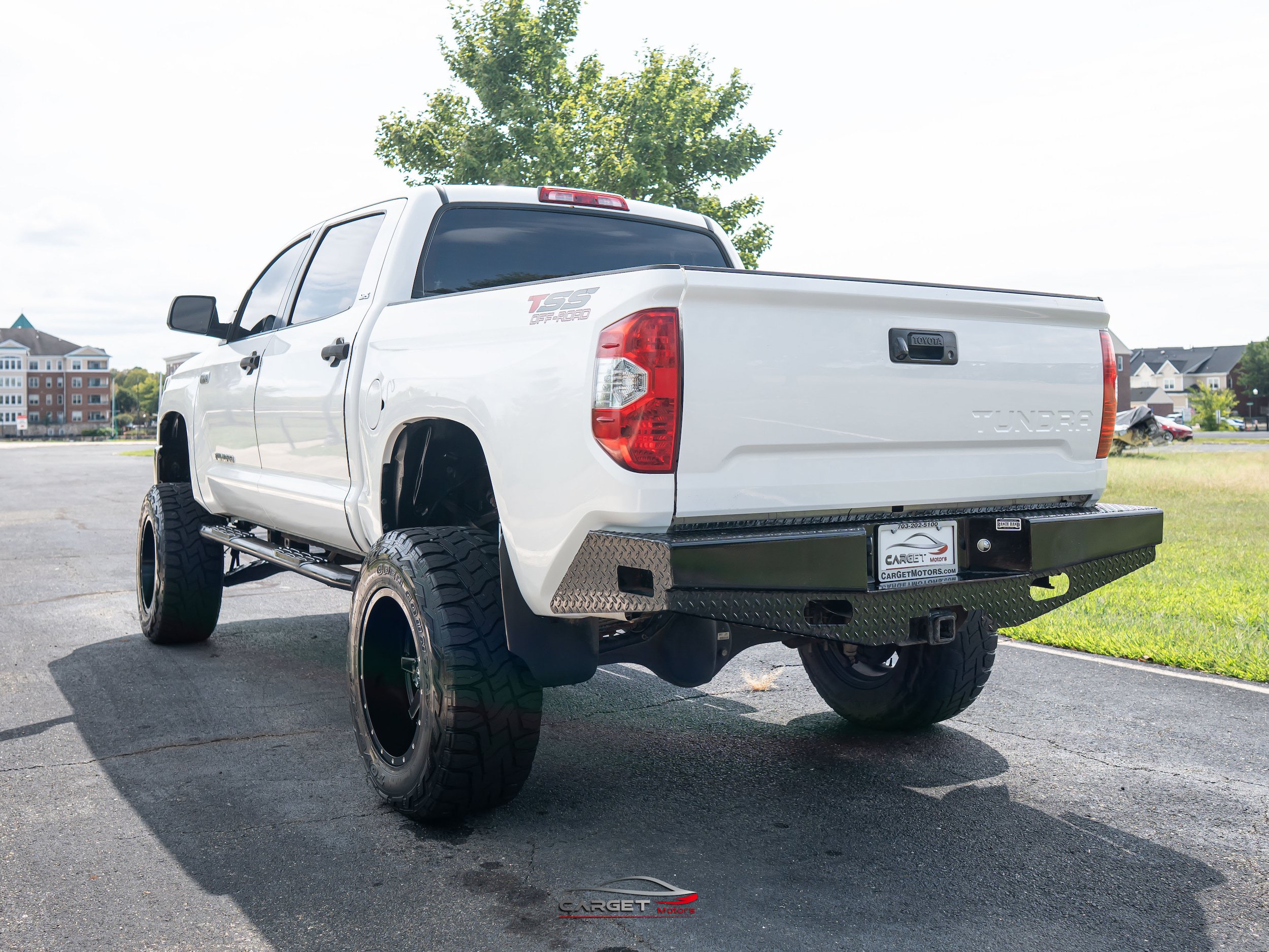Used 2014 Toyota Tundra SR5 w/ SR5 Upgrade Package RWD image 5
