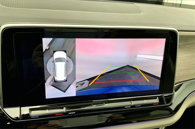 Used 2025 Volkswagen Atlas SEL Premium R-Line image 21