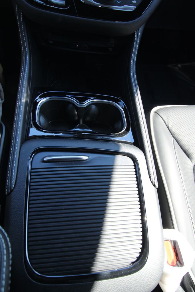 New 2026 Chrysler Pacifica Limited image 26