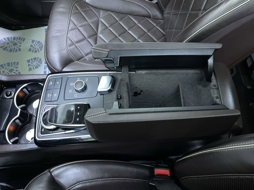 Used 2018 Mercedes-Benz GLS 550 4MATIC image 25