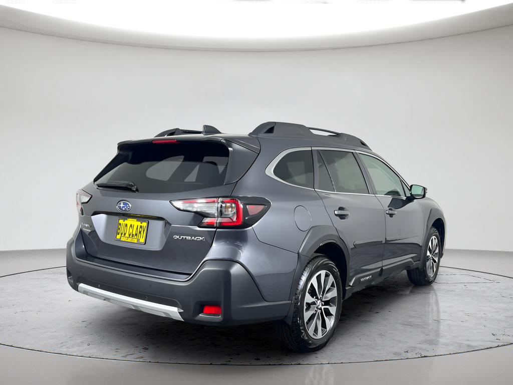 Used 2025 Subaru Outback Limited AWD/4WD image 3