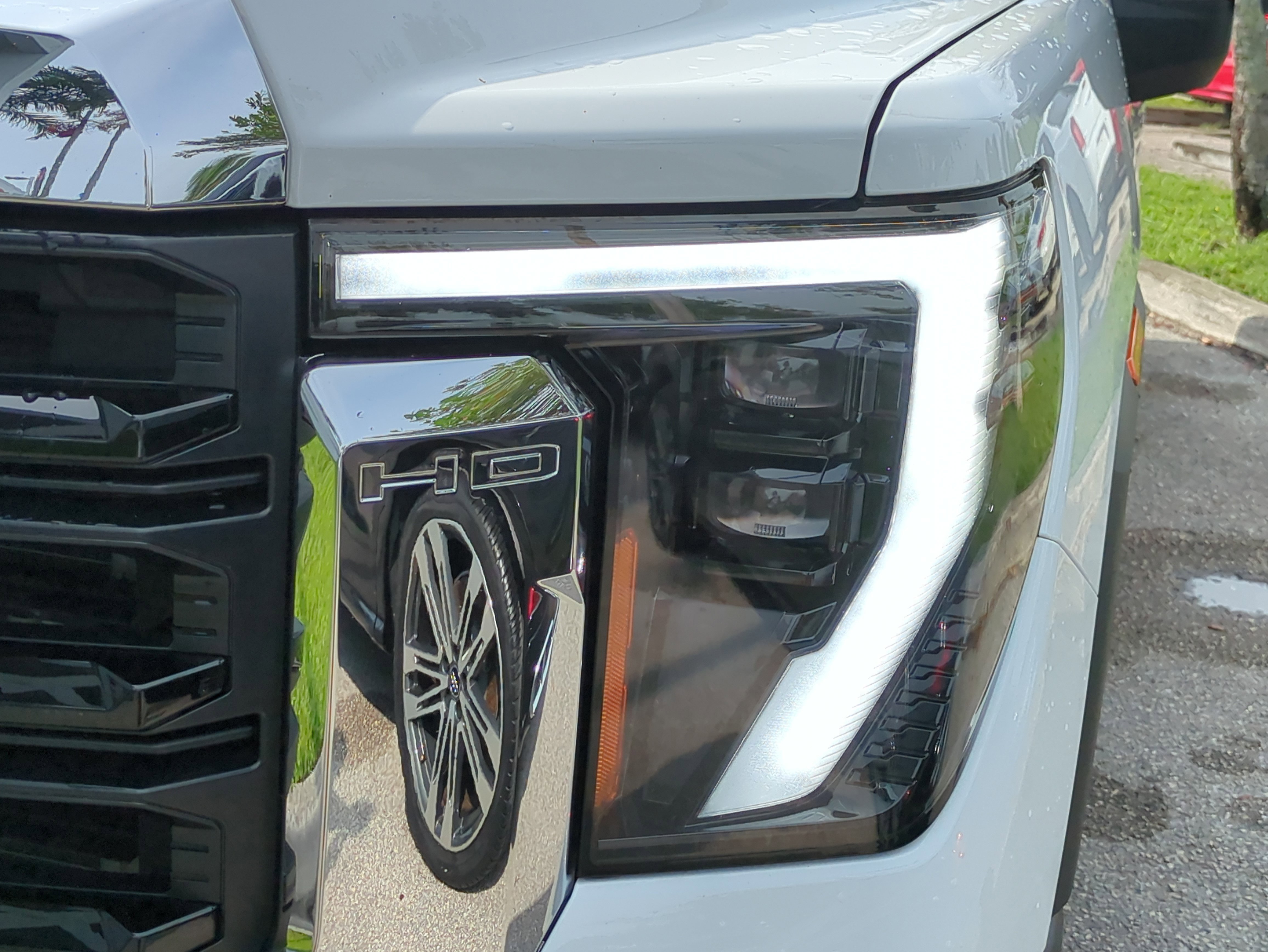 Used 2024 GMC Sierra 2500 Pro w/ Convenience Package image 10