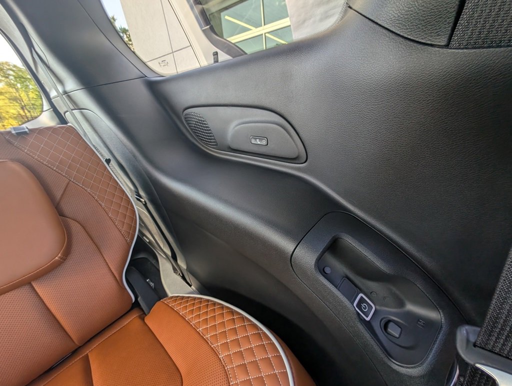 New 2026 Chrysler Pacifica Pinnacle image 51