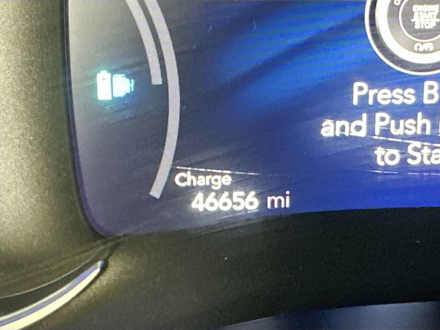 Used 2024 Chrysler Pacifica Select image 16