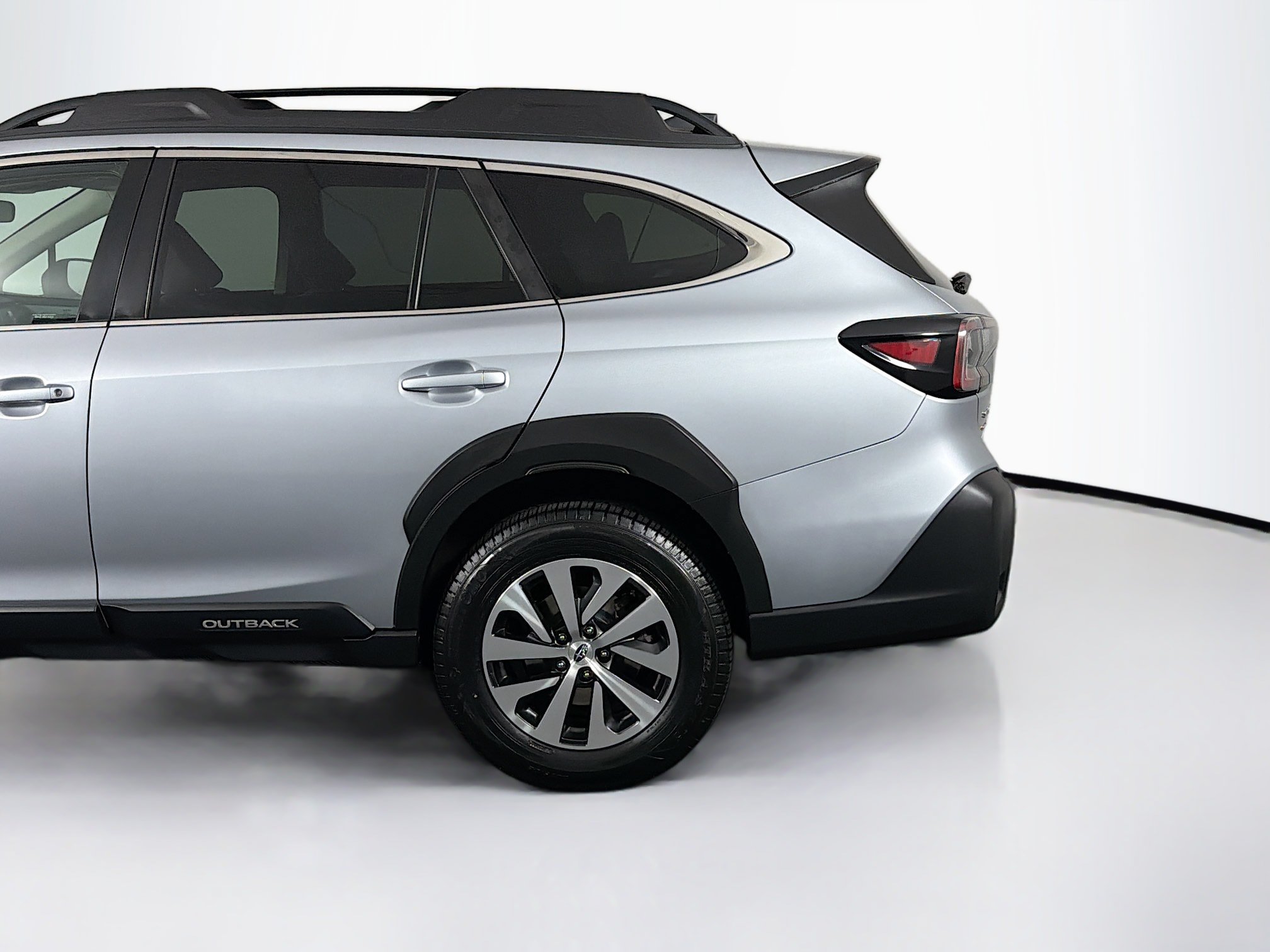 Used 2023 Subaru Outback Premium AWD/4WD image 49