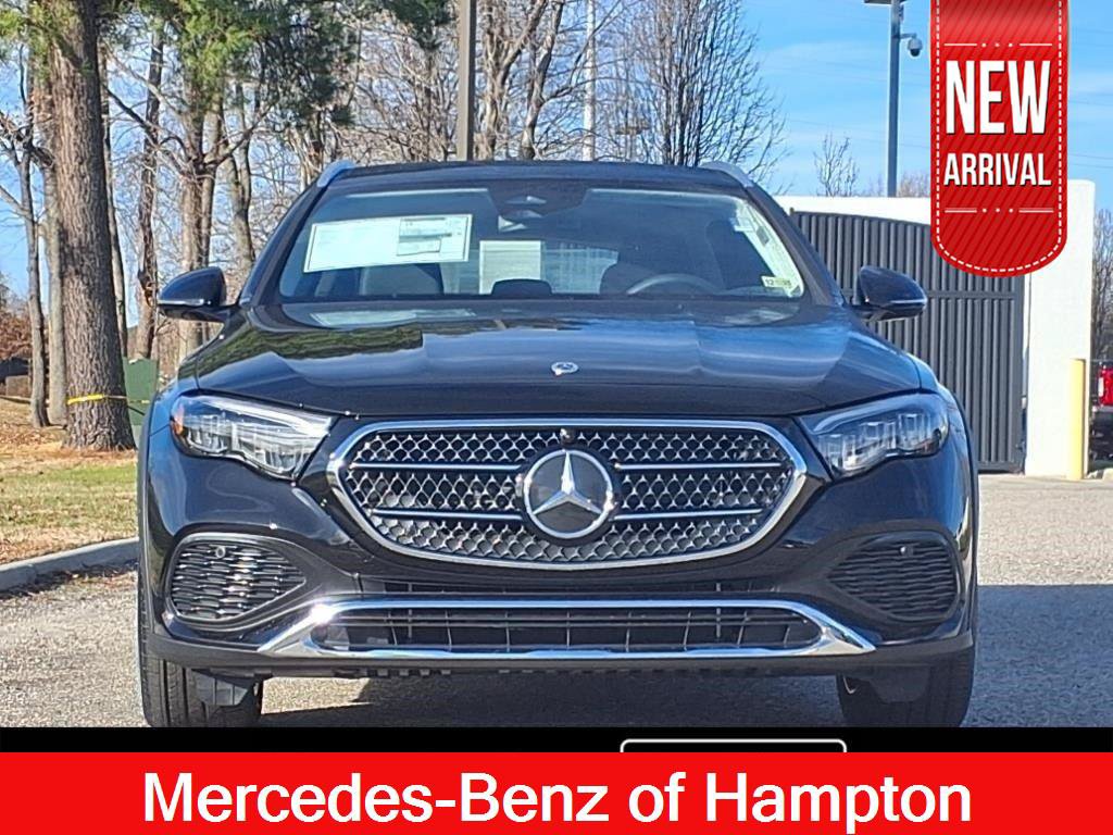 Used 2025 Mercedes-Benz E 450 4MATIC All-Terrain Wagon image 2