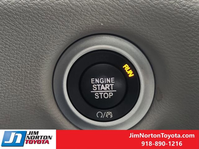 Used 2018 Chrysler Pacifica Touring-L image 21