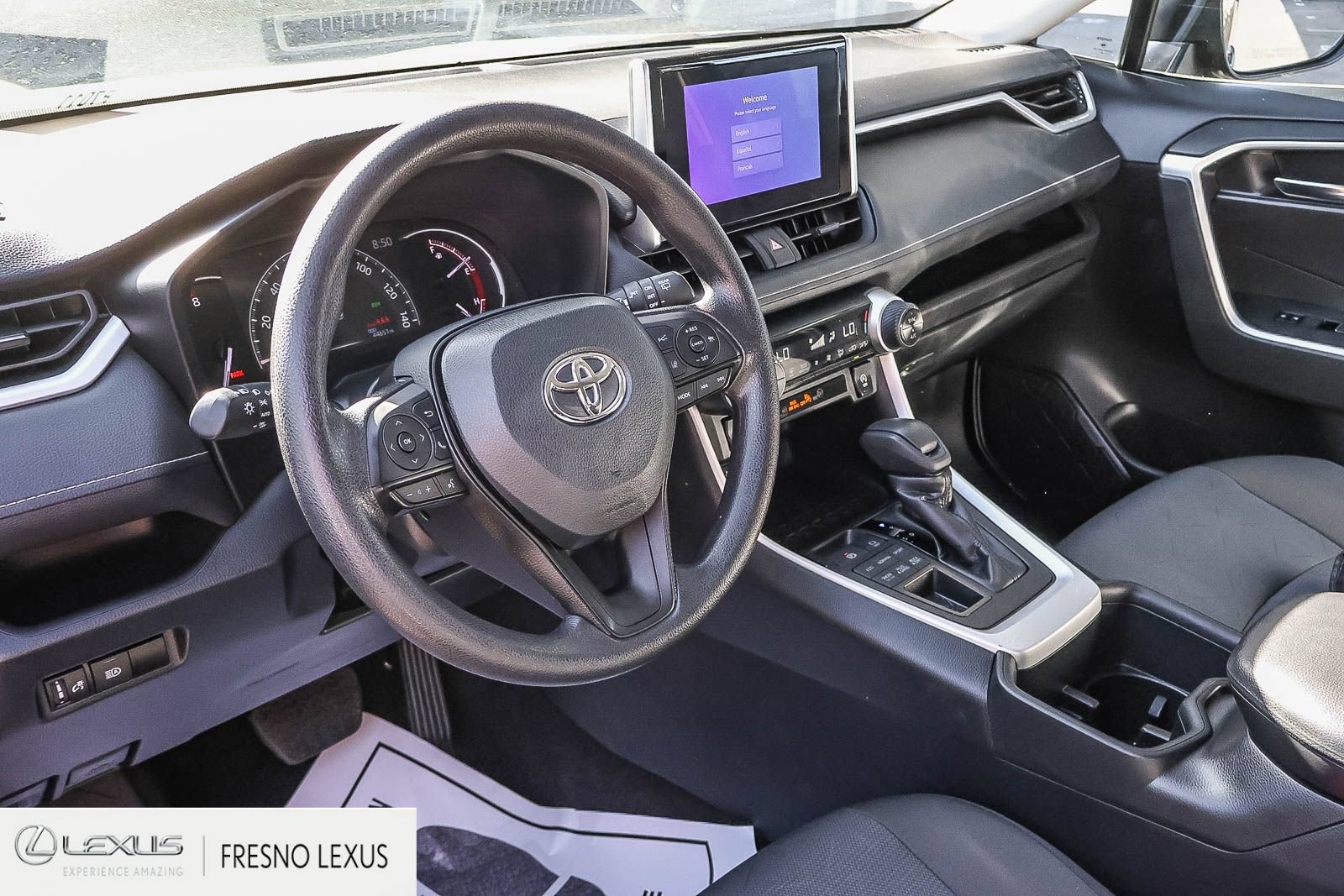 Used 2024 Toyota RAV4 XLE AWD/4WD image 19