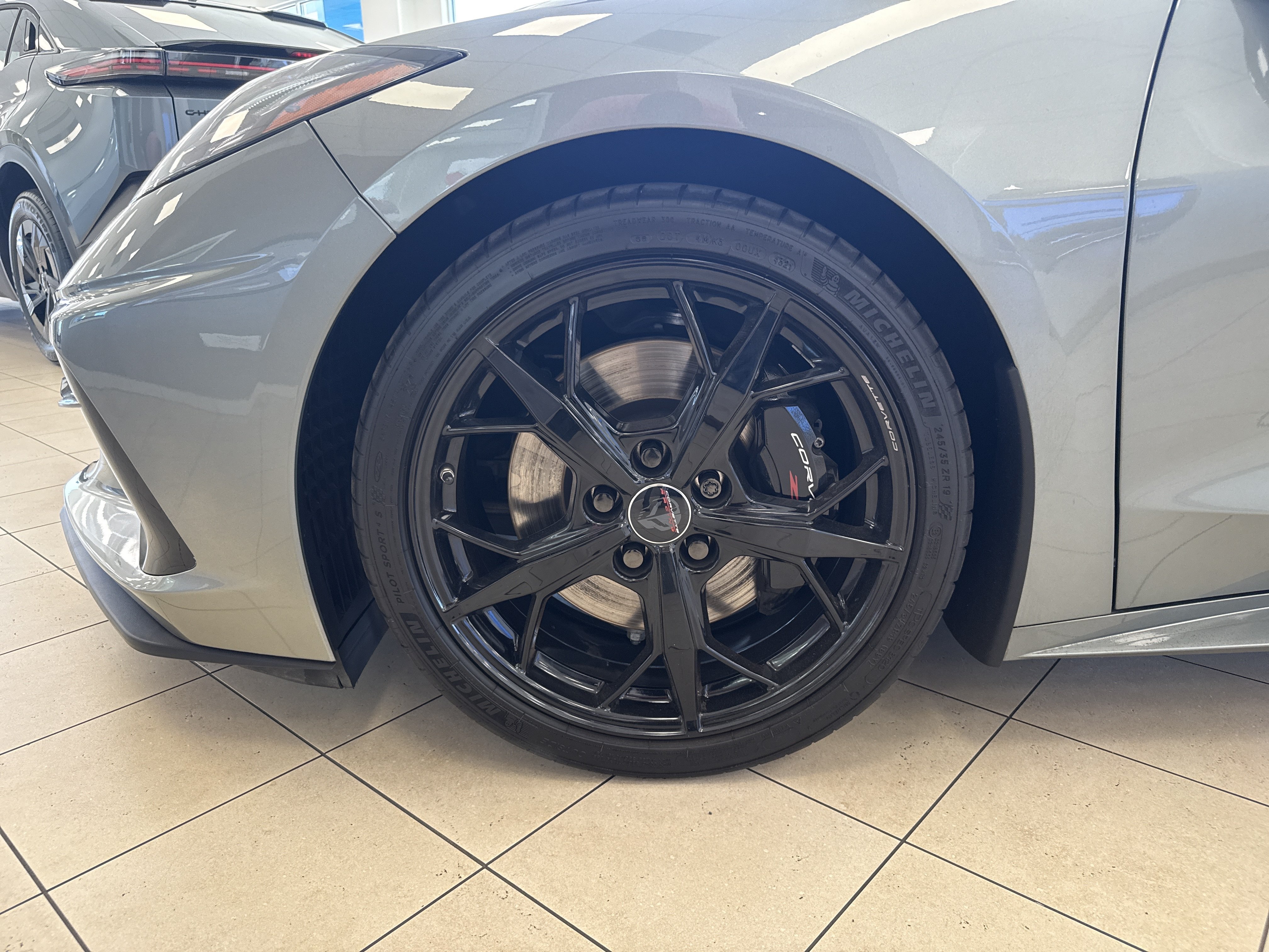 Used 2022 Chevrolet Corvette Stingray Premium Cpe w/ Z51 Performance Package RWD image 9