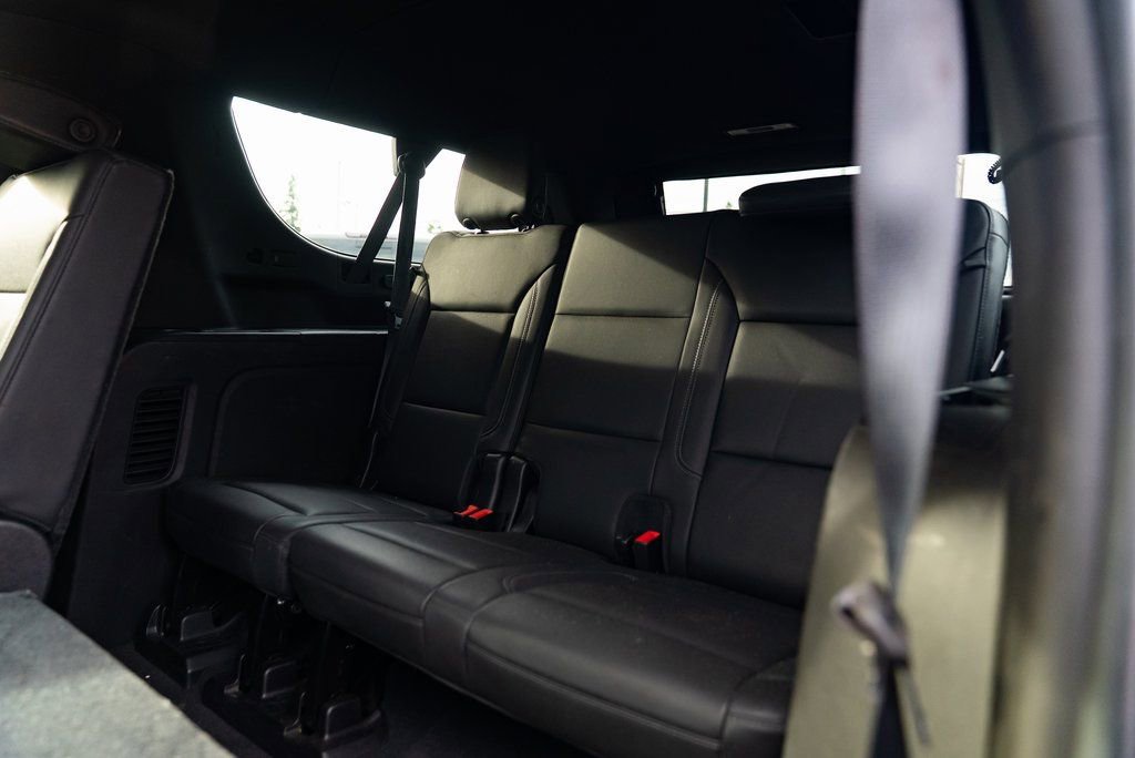 Used 2021 Chevrolet Suburban LT AWD/4WD image 21