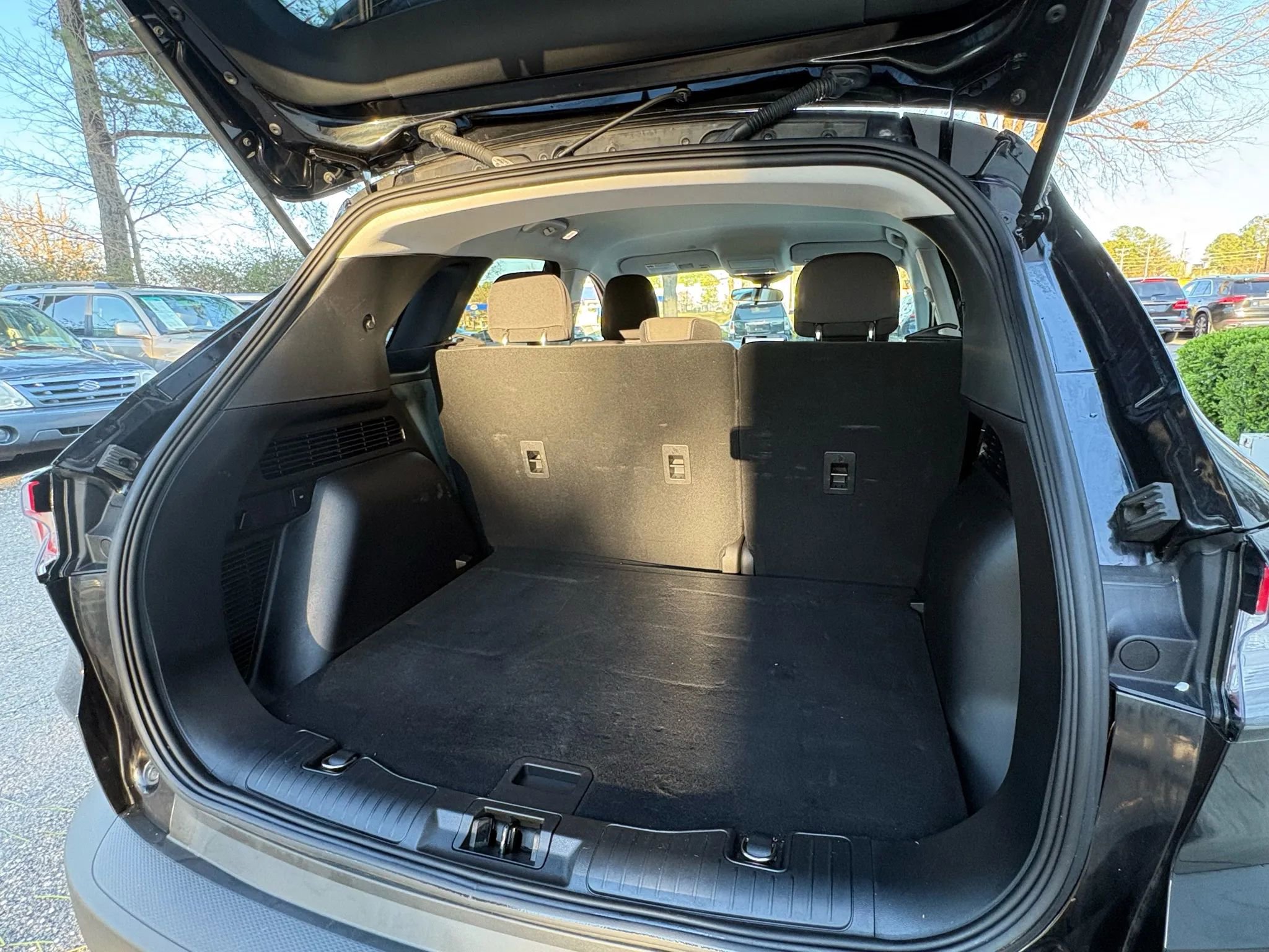 Used 2022 Ford Escape SE FWD image 16