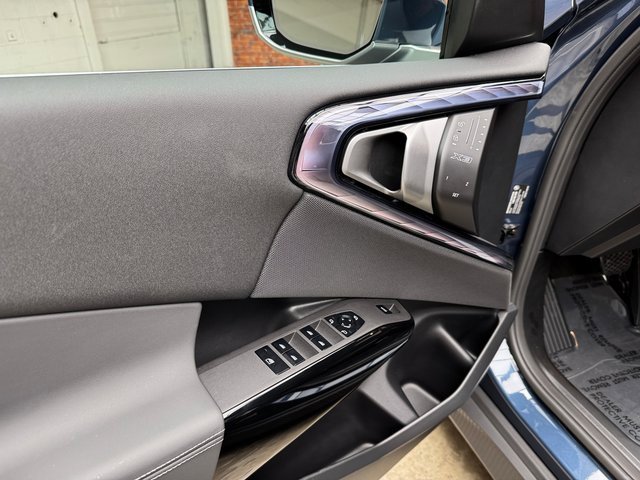 Used 2026 BMW X3 xDrive30 w/ Premium Package image 11