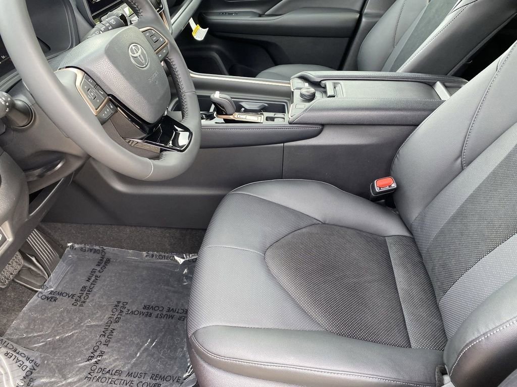 Certified 2026 Toyota Grand Highlander AWD Hybrid image 22