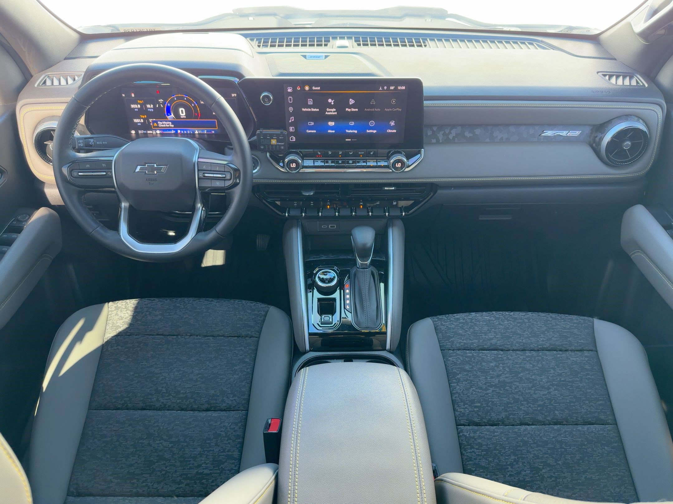 Used 2024 Chevrolet Colorado ZR2 w/ Technology Package image 13