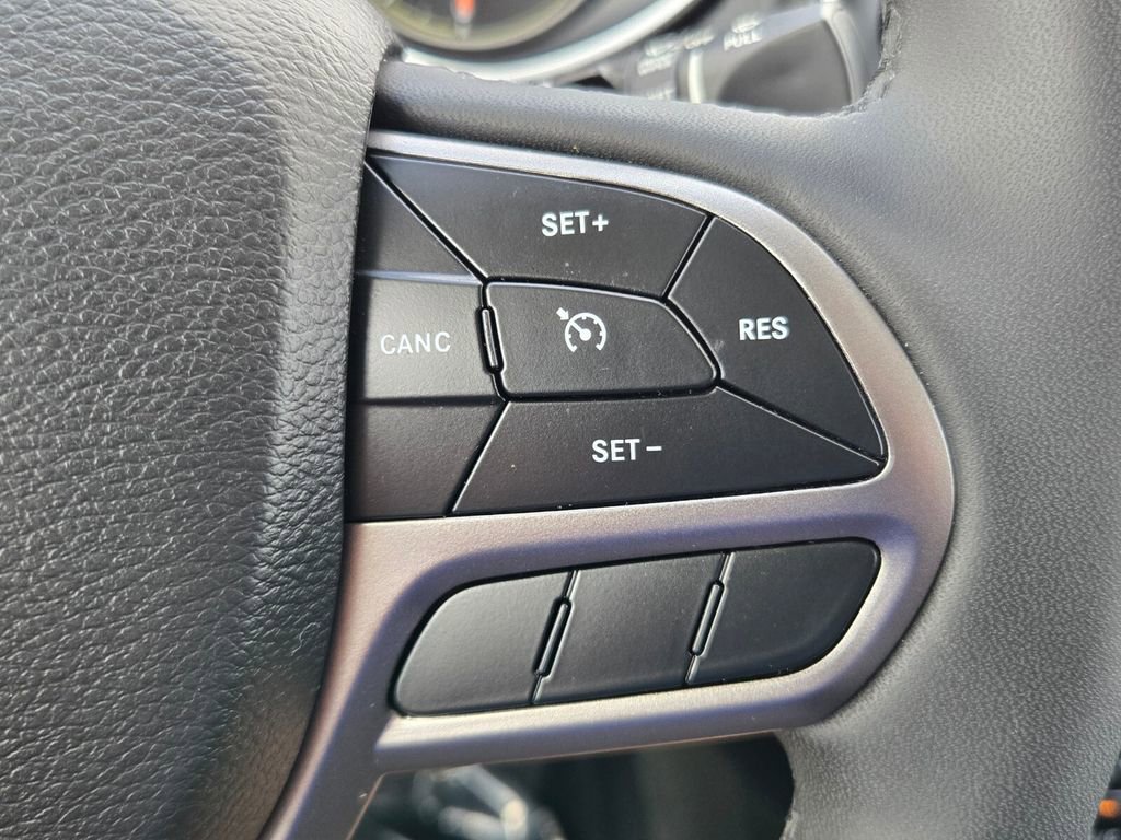 Used 2021 Jeep Cherokee Latitude Lux image 25