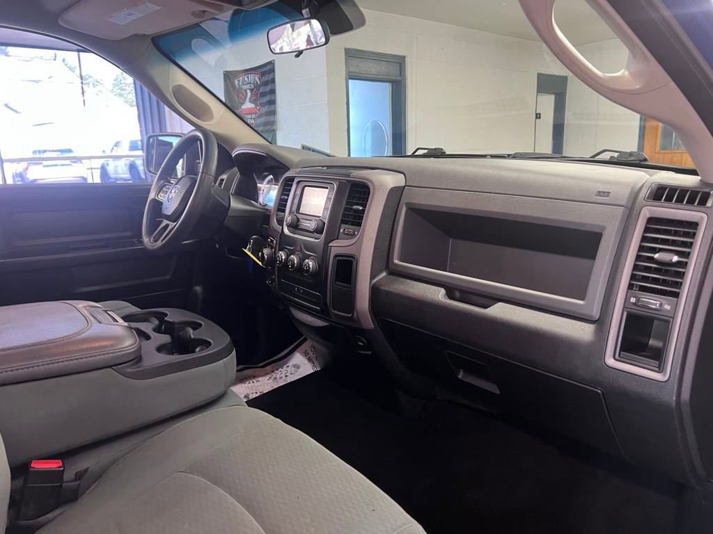 Used 2019 RAM 1500 Express w/ Express Value Package image 32