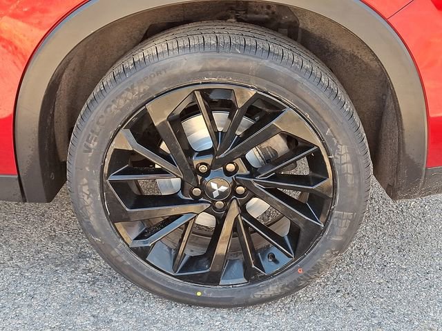 Used 2023 Mitsubishi Outlander SE Black Edition image 8