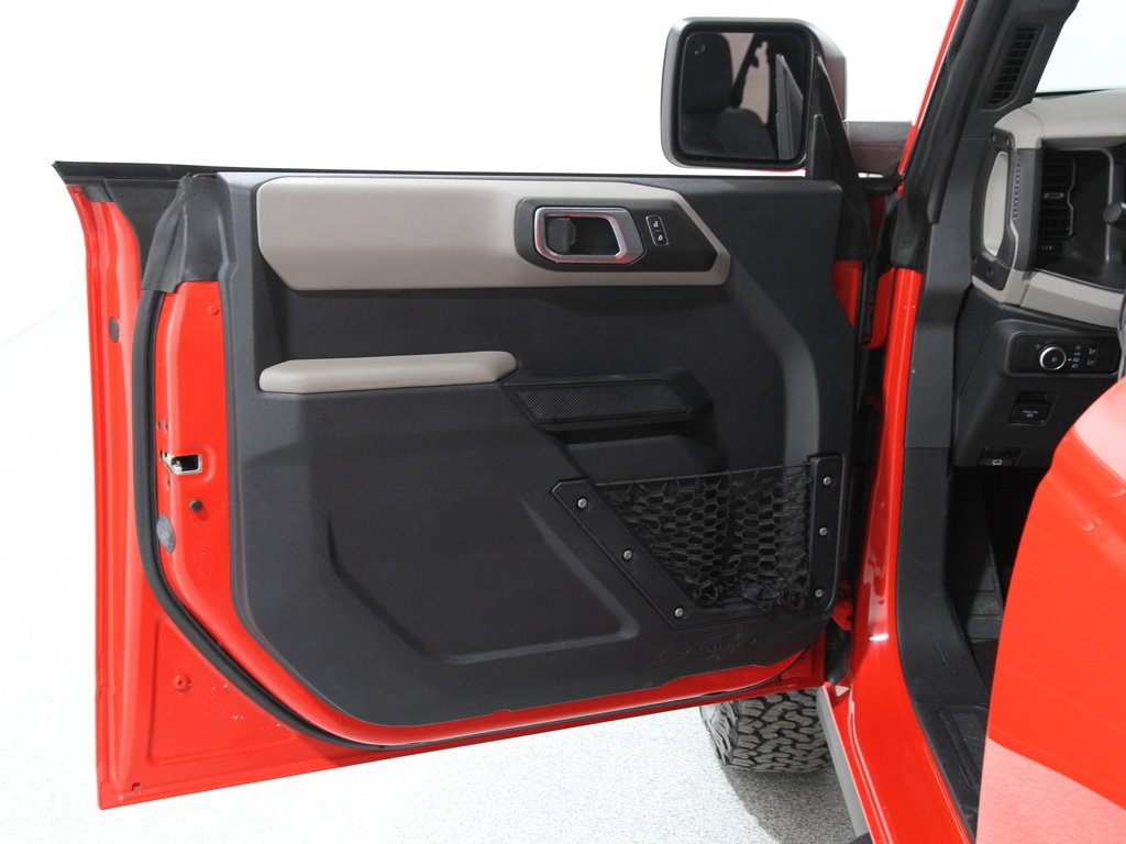 Used 2023 Ford Bronco Big Bend image 4