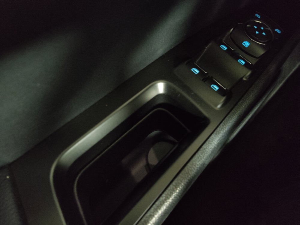 Used 2019 Ford Fusion SEL FWD image 27