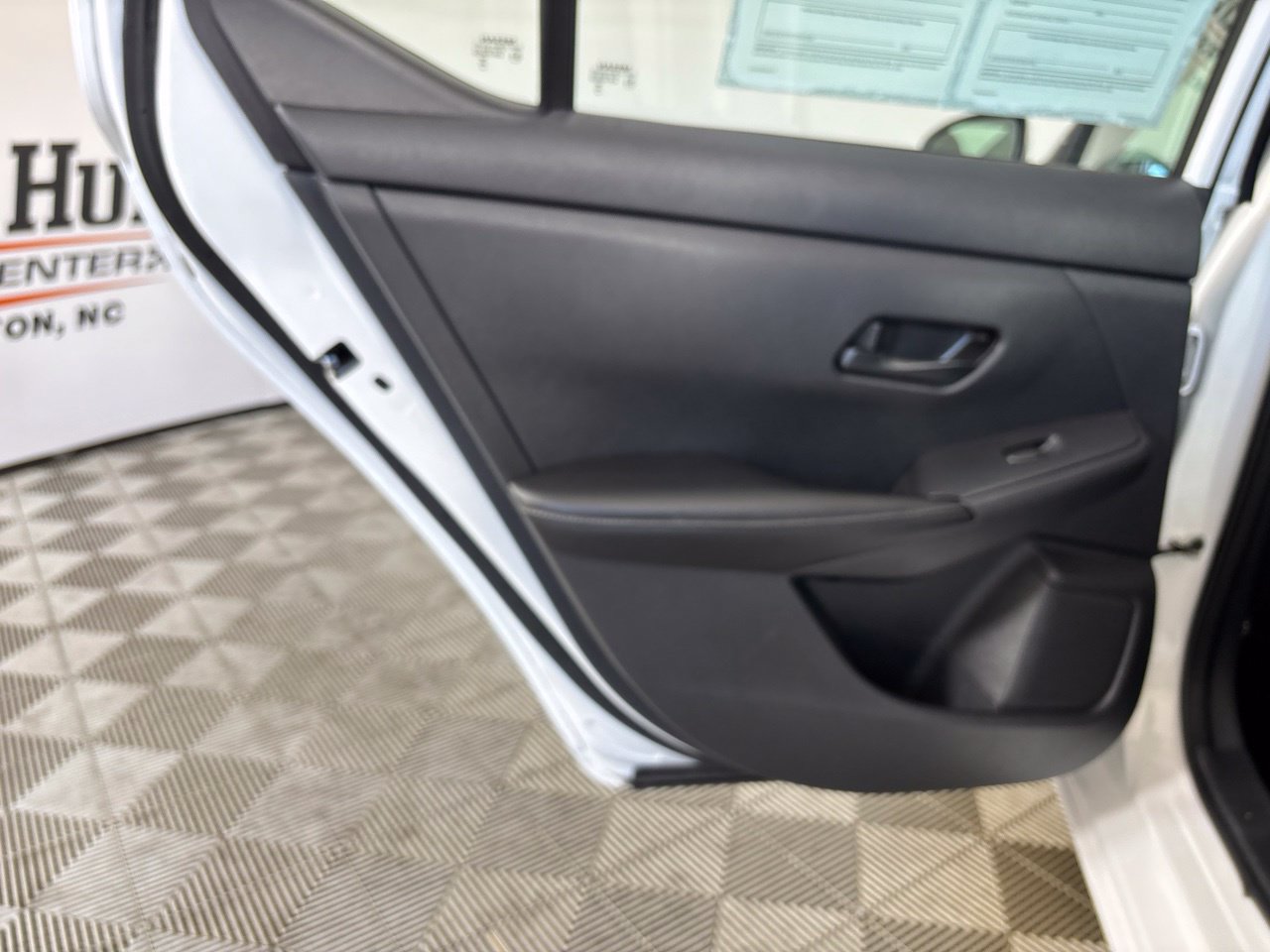 Used 2024 Nissan Sentra S FWD image 21