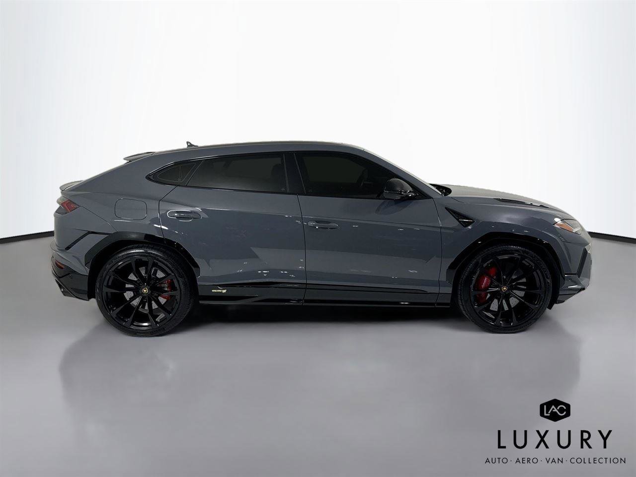 Used 2023 Lamborghini Urus S image 5