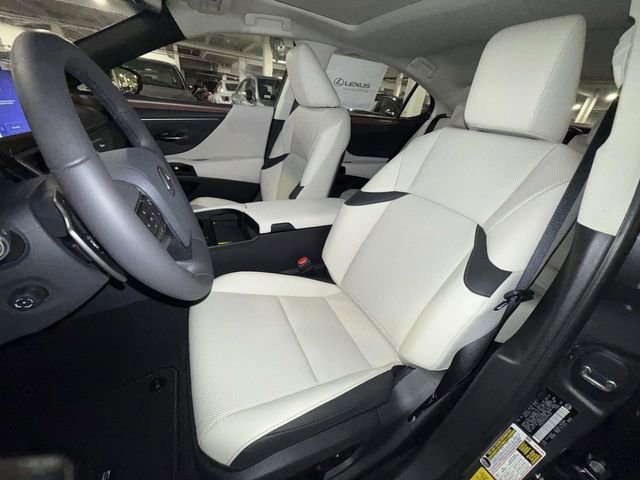 New 2025 Lexus ES 350 w/ Premium Package image 2