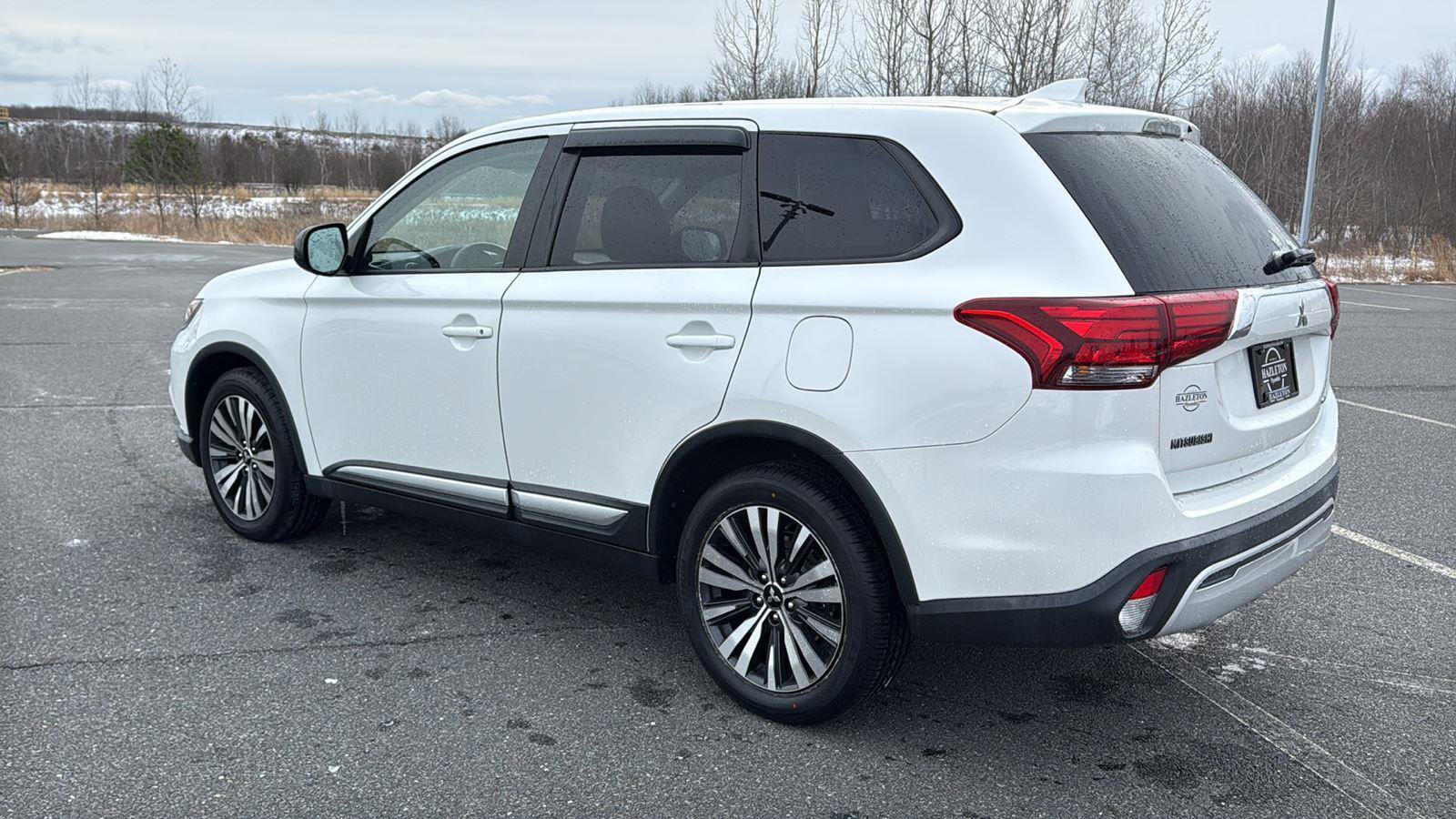 Used 2019 Mitsubishi Outlander ES image 10