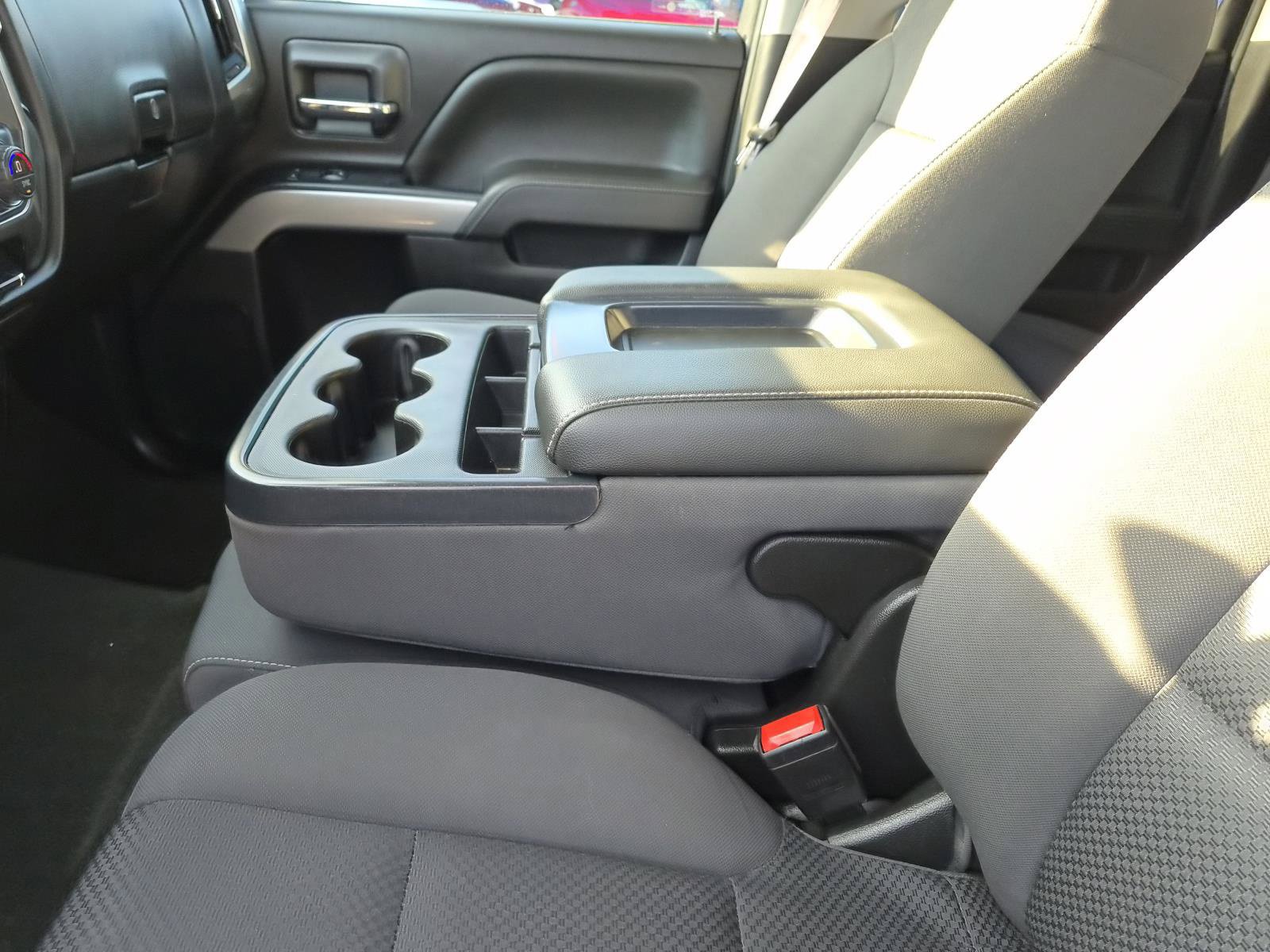 Used 2017 Chevrolet Silverado 1500 LT w/ Redline Edition AWD/4WD image 18