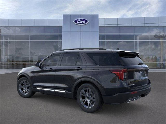 New 2025 Ford Explorer Active image 4