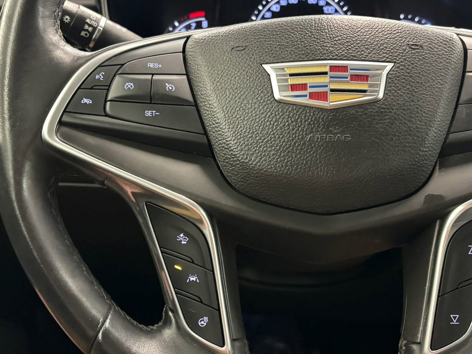 Used 2017 Cadillac XT5 Premium Luxury w/ LPO, Wheel Lock Package image 46