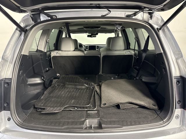 Used 2016 Honda Pilot Touring image 35