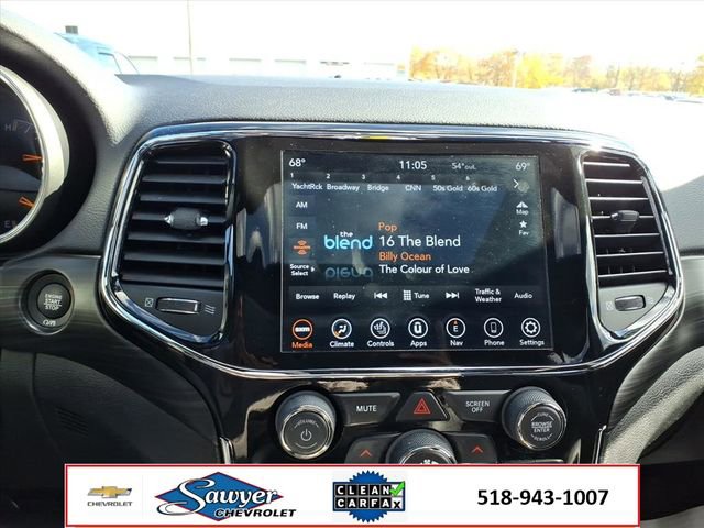 Used 2022 Jeep Grand Cherokee Laredo X image 19