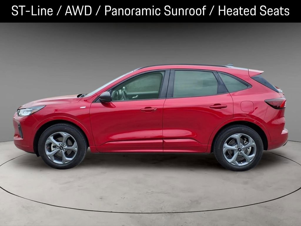 Used 2024 Ford Escape ST-Line w/ Tech Pack #1 AWD/4WD image 2