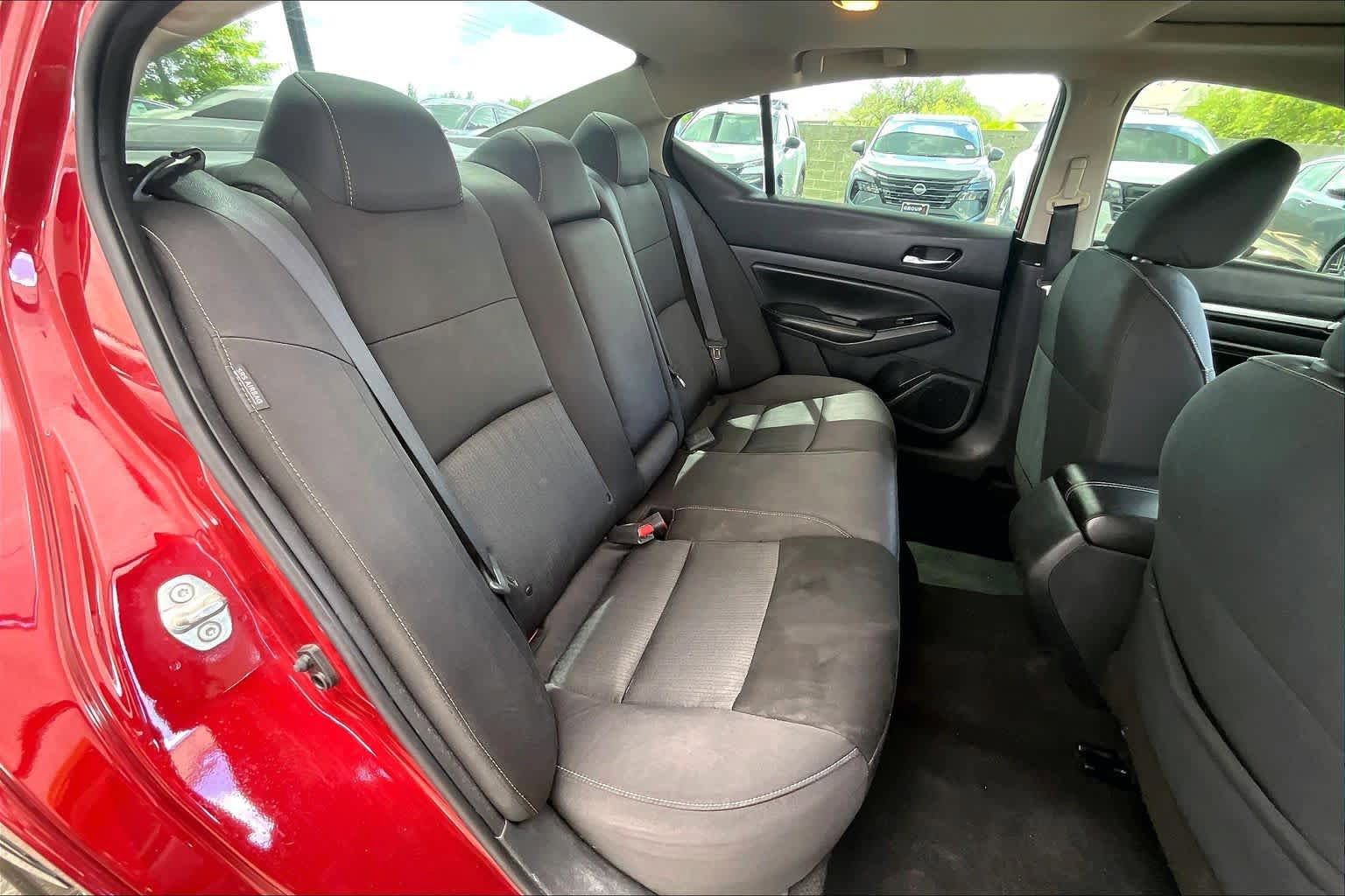 Certified 2022 Nissan Altima 2.5 SV w/ SV Premium Package FWD image 21