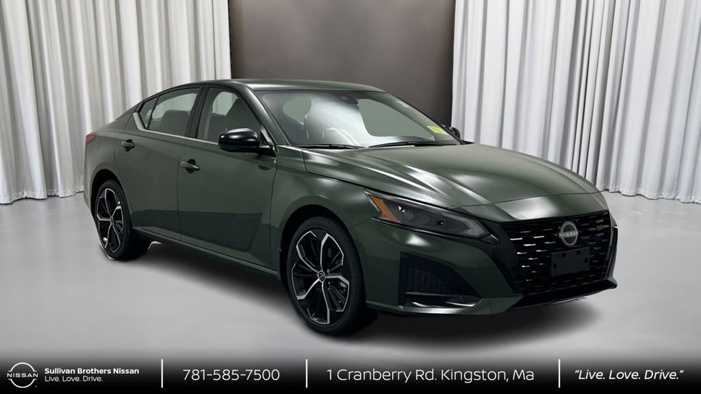 New 2026 Nissan Altima 2.5 SR w/ SR Premium Package AWD/4WD image 3