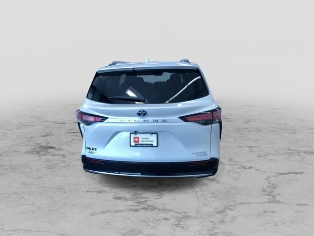 Certified 2024 Toyota Sienna Platinum image 8