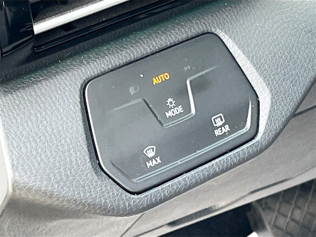 Used 2023 Volkswagen ID.4 Pro image 10