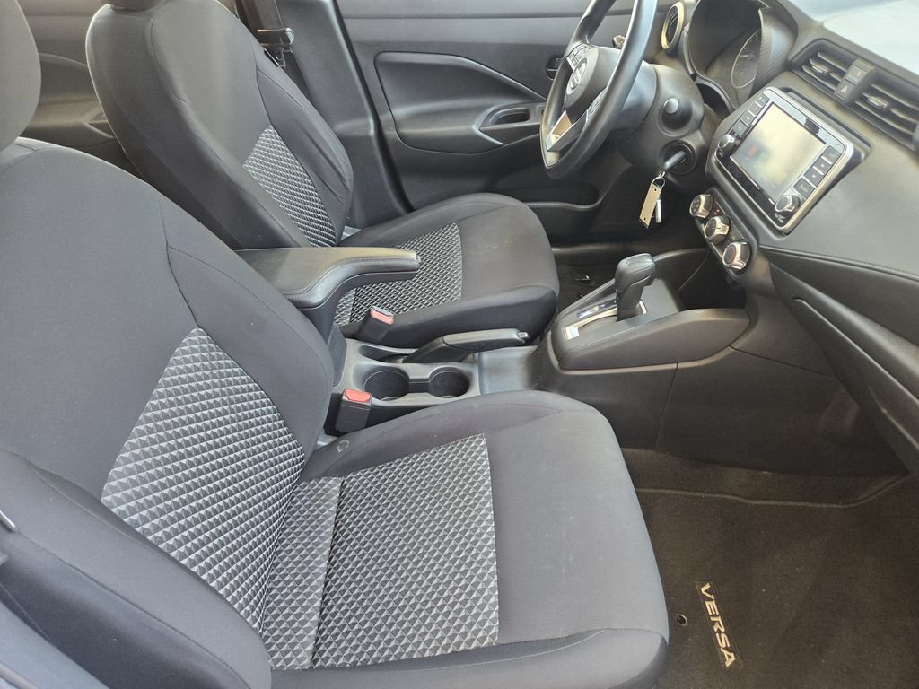 Used 2022 Nissan Versa S FWD image 13