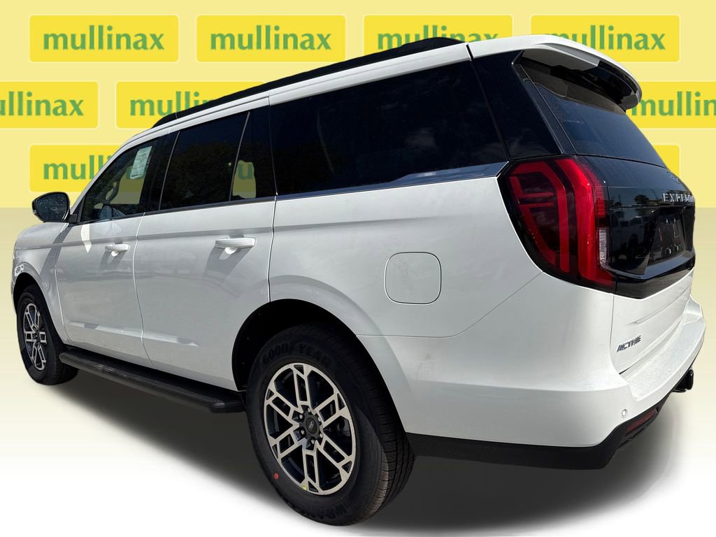 New 2026 Ford Expedition Active image 4